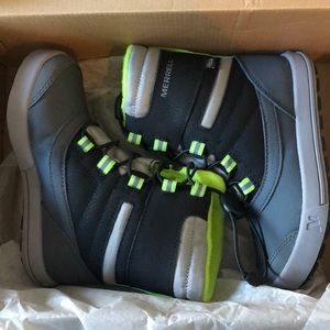 Merrell Snowdrift size 11.  New in Box